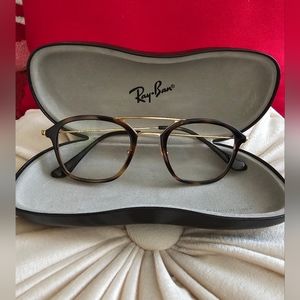 NEW Ray-Ban Womans NWOT